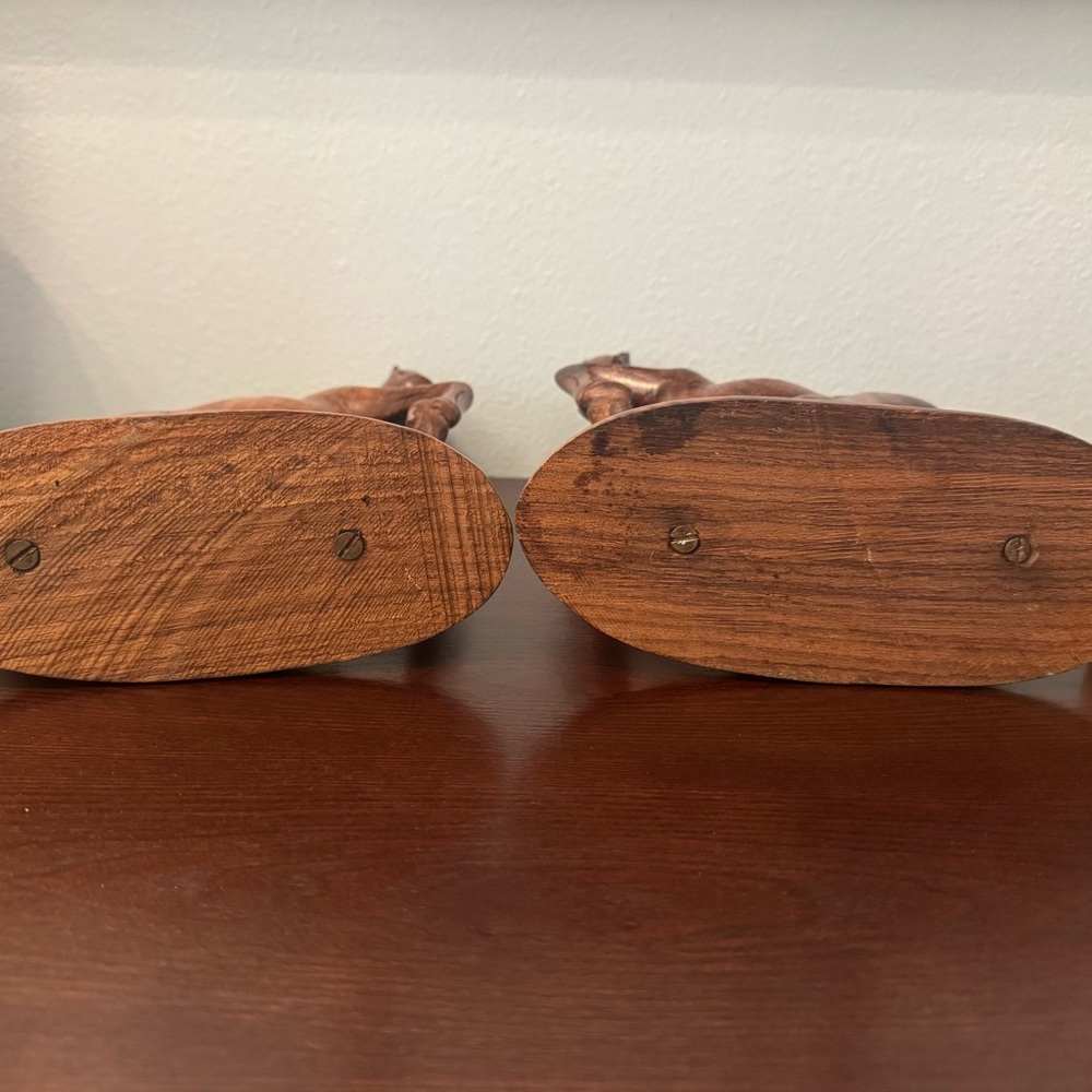 Vintage Equestrian Pair of Carved Wooden Horse Figurines - Beautiful! - Picture 10 of 15